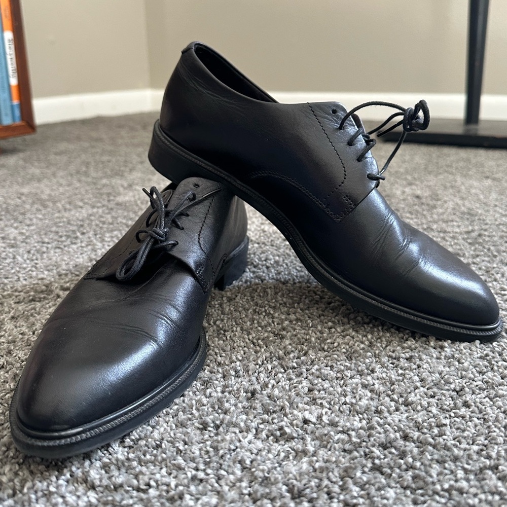 EUC Women’s Vagabond leather oxfords